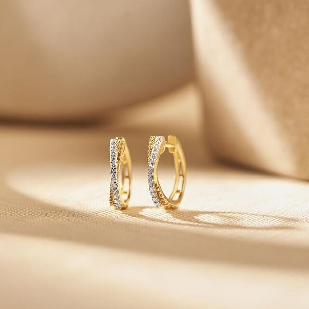 Classic Gold and Diamond Bali Earrings