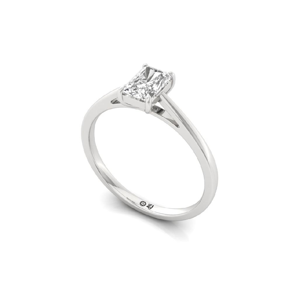Radiant-Cut CVD Diamond Solitaire sliver Ring