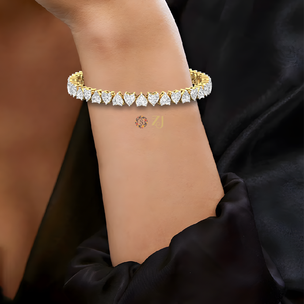 Heart-Cut Diamond Royal Heritage Tennis Bracelet
