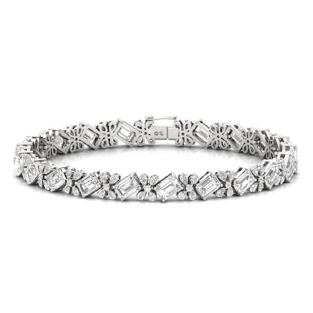 Luxurious Pear & Emerald CVD Diamond Bracelet