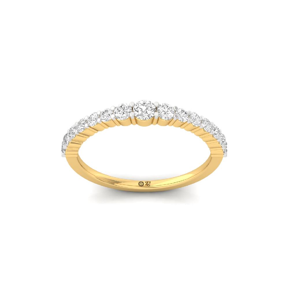 Elegant Graduated CVD Diamond Band Ring