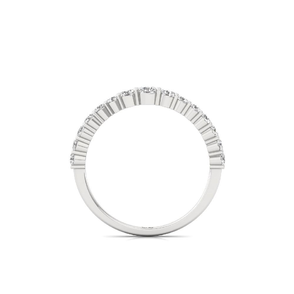 Elegant Graduated CVD Diamond Band Ring